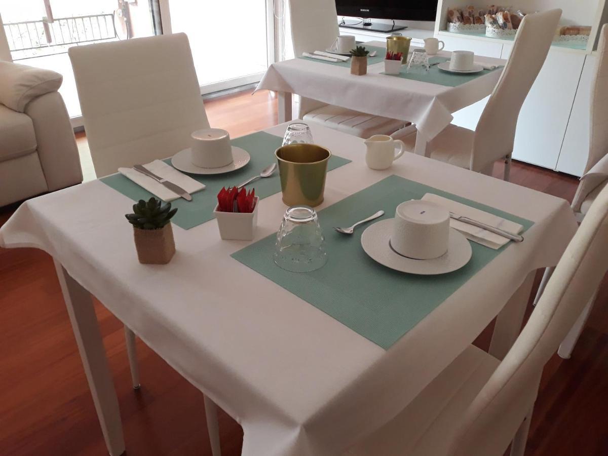 A Casa Di Grace Bed and Breakfast Basiglio Exteriör bild